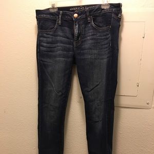 Dark wash american eagle jeans